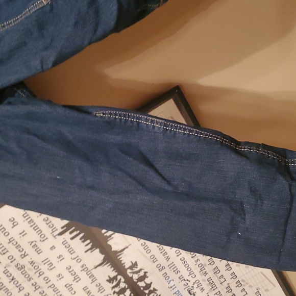 Denim jacket - Picture 3 of 6